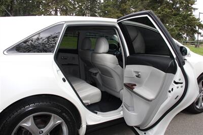 2009 Toyota Venza AWD V6 - Photo 6 - Shoreline, WA 98133