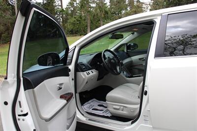 2009 Toyota Venza AWD V6 - Photo 5 - Shoreline, WA 98133
