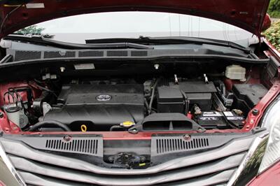 2011 Toyota Sienna XLE 7-Passenger AWD   - Photo 21 - Shoreline, WA 98133