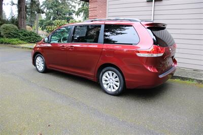 2011 Toyota Sienna XLE 7-Passenger AWD   - Photo 4 - Shoreline, WA 98133
