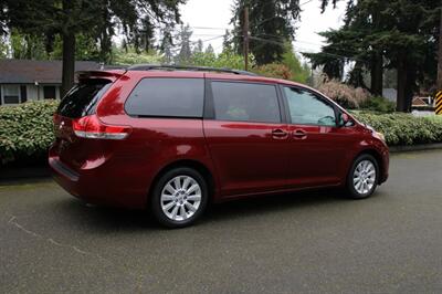 2011 Toyota Sienna XLE 7-Passenger AWD   - Photo 3 - Shoreline, WA 98133