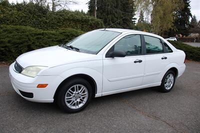 2005 Ford Focus ZX4 SE   - Photo 1 - Shoreline, WA 98133