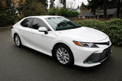 2022 Toyota Camry LE   - Photo 2 - Shoreline, WA 98133