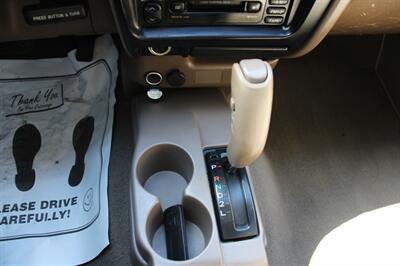 2004 Toyota Tacoma PreRunner V6   - Photo 8 - Shoreline, WA 98133