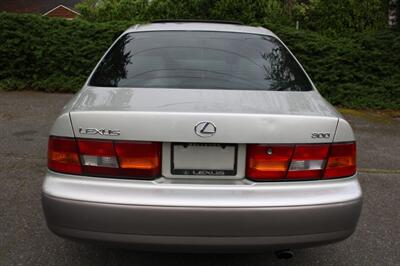 1999 Lexus ES 300 134K MILES   - Photo 11 - Shoreline, WA 98133