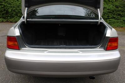 1999 Lexus ES 300 134K MILES   - Photo 16 - Shoreline, WA 98133