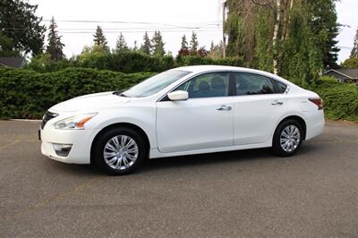 2015 Nissan Altima 2.5 S   - Photo 1 - Shoreline, WA 98133