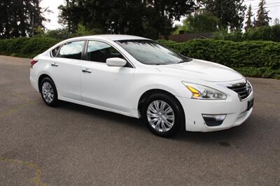 2015 Nissan Altima 2.5 S   - Photo 2 - Shoreline, WA 98133