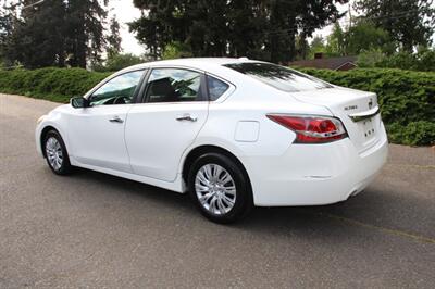 2015 Nissan Altima 2.5 S   - Photo 4 - Shoreline, WA 98133