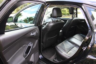 2012 Ford Focus SEL   - Photo 15 - Shoreline, WA 98133