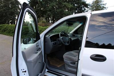 2000 Ford Windstar Base 84K MILES   - Photo 5 - Shoreline, WA 98133