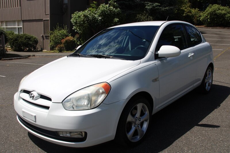 Silver 2008 Hyundai Accent Hatchback Front-Wheel Drive Automatic