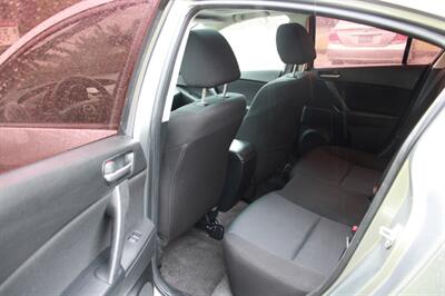 2010 Mazda Mazda3 i Touring   - Photo 15 - Shoreline, WA 98133