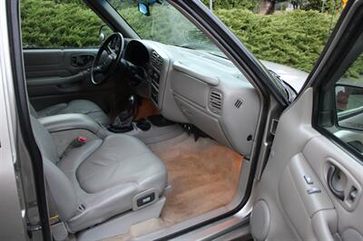 2000 GMC Jimmy SLT 4dr SLT 4X4   - Photo 13 - Shoreline, WA 98133