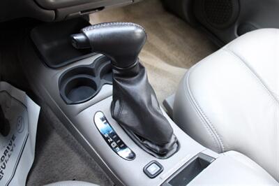 2000 GMC Jimmy SLT 4dr SLT 4X4   - Photo 8 - Shoreline, WA 98133