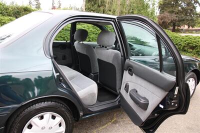 1996 Toyota Corolla DX   - Photo 6 - Shoreline, WA 98133