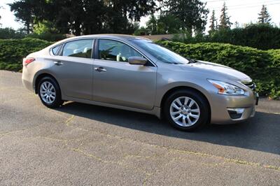 2013 Nissan Altima 2.5 S   - Photo 2 - Shoreline, WA 98133