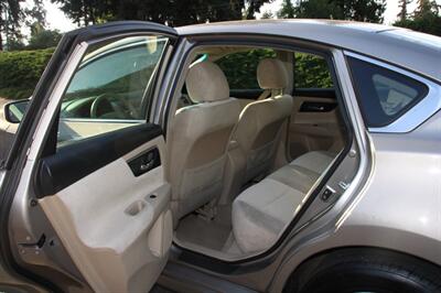 2013 Nissan Altima 2.5 S   - Photo 14 - Shoreline, WA 98133