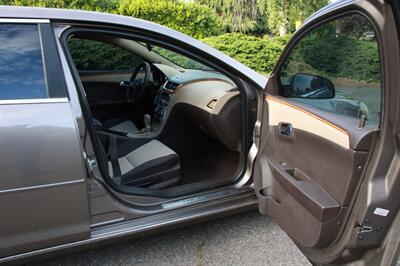 2010 Chevrolet Malibu LT   - Photo 13 - Shoreline, WA 98133