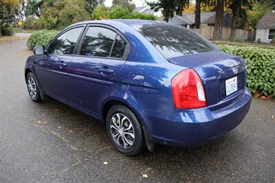 2010 Hyundai Accent GLS   - Photo 4 - Shoreline, WA 98133