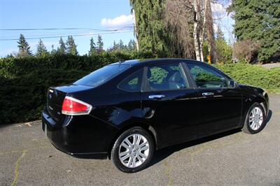 2010 Ford Focus SEL   - Photo 3 - Shoreline, WA 98133