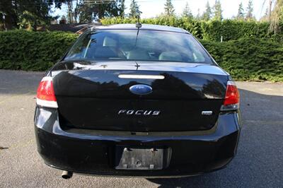 2010 Ford Focus SEL   - Photo 11 - Shoreline, WA 98133