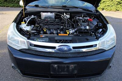 2010 Ford Focus SEL   - Photo 19 - Shoreline, WA 98133