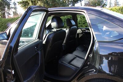 2010 Ford Focus SEL   - Photo 15 - Shoreline, WA 98133