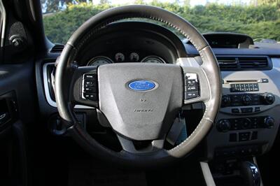 2010 Ford Focus SEL   - Photo 18 - Shoreline, WA 98133