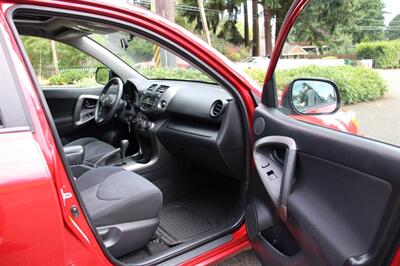 2009 Toyota RAV4 Sport   - Photo 14 - Shoreline, WA 98133
