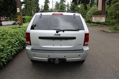 2005 Jeep Grand Cherokee Laredo   - Photo 10 - Shoreline, WA 98133