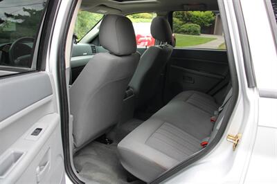 2005 Jeep Grand Cherokee Laredo   - Photo 14 - Shoreline, WA 98133