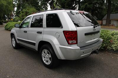 2005 Jeep Grand Cherokee Laredo   - Photo 4 - Shoreline, WA 98133