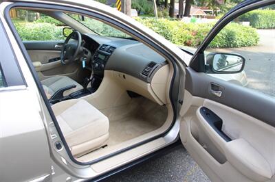 2003 Honda Accord LX 52k miles   - Photo 13 - Shoreline, WA 98133