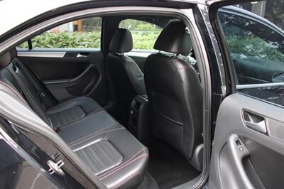 2014 Volkswagen Jetta GLI Autobahn PZEV   - Photo 6 - Shoreline, WA 98133