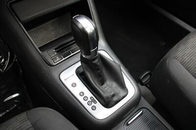2013 Volkswagen Tiguan S 4Motion   - Photo 8 - Shoreline, WA 98133