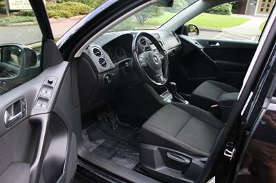 2013 Volkswagen Tiguan S 4Motion   - Photo 5 - Shoreline, WA 98133