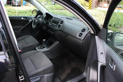 2013 Volkswagen Tiguan S 4Motion   - Photo 14 - Shoreline, WA 98133