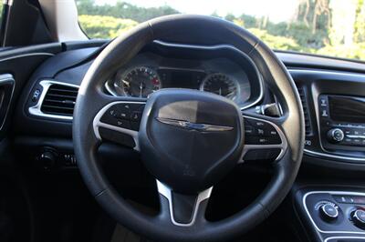 2016 Chrysler 200 LX - Photo 17 - Shoreline, WA 98133