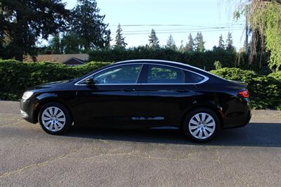 2016 Chrysler 200 LX - Photo 12 - Shoreline, WA 98133