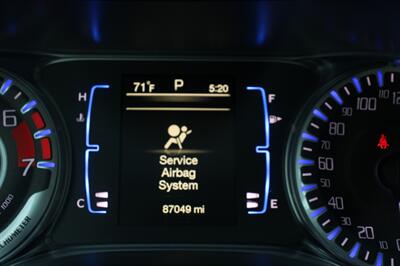 2016 Chrysler 200 LX - Photo 7 - Shoreline, WA 98133