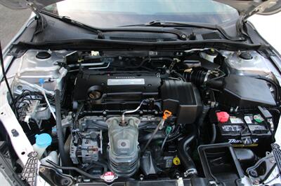 2013 Honda Accord LX   - Photo 18 - Shoreline, WA 98133