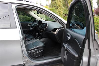 2016 Jeep Cherokee Limited   - Photo 16 - Shoreline, WA 98133