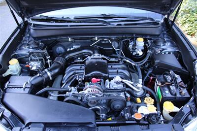 2012 Subaru Outback 3.6R Limited   - Photo 19 - Shoreline, WA 98133