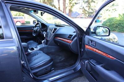 2012 Subaru Outback 3.6R Limited   - Photo 15 - Shoreline, WA 98133