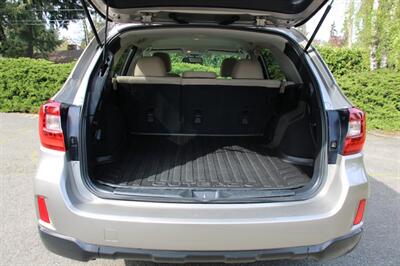 2015 Subaru Outback 2.5i Premium   - Photo 16 - Shoreline, WA 98133