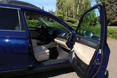 2016 Subaru Outback 2.5i Premium   - Photo 16 - Shoreline, WA 98133