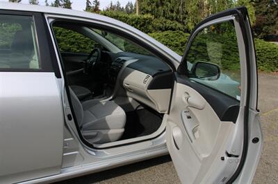 2011 Toyota Corolla LE - Photo 13 - Shoreline, WA 98133