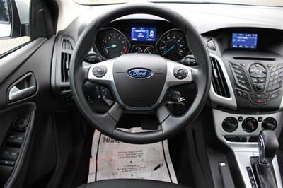 2014 Ford Focus SE   - Photo 16 - Shoreline, WA 98133