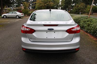 2014 Ford Focus SE   - Photo 10 - Shoreline, WA 98133